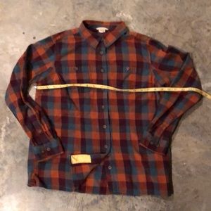 Duluth Trading Company Flannel Button Down Shirt